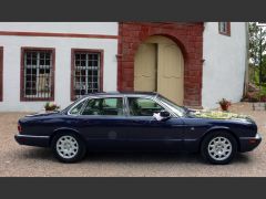 Louer une JAGUAR XJ8 de de 1999 (Photo 3)