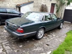 Louer une JAGUAR XJ8 de de 1999 (Photo 3)