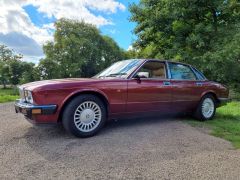 Louer une JAGUAR XJ de de 1993 (Photo 3)