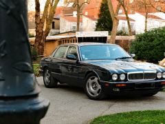 JAGUAR XJ (Photo 2)