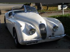 Louer une JAGUAR XK 120 de de 1953 (Photo 2)