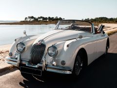 Louer une JAGUAR XK 150  SE DHC de de 1959 (Photo 1)