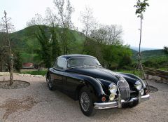 Louer une JAGUAR XK 150 de de 1958 (Photo 3)