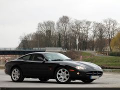 Louer une JAGUAR XK8 300CV de de 1997 (Photo 1)