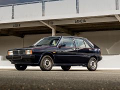 Louer une LANCIA Delta de de 1982 (Photo 1)