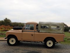 Louer une LAND ROVER 109 Pick Up de de 1975 (Photo 4)