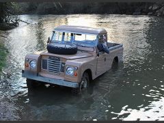 Louer une LAND ROVER 109 Pick Up de de 1975 (Photo 5)