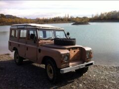 Louer une LAND ROVER 109 SW SIII Diesel de de 1972 (Photo 2)