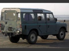 Louer une LAND ROVER 109 SW de de 1965 (Photo 3)