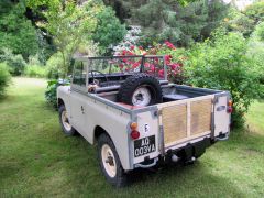 Louer une LAND ROVER 88 serie II de de 1967 (Photo 3)