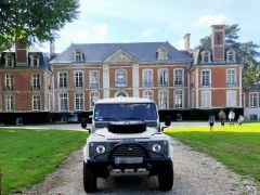 Louer une LAND ROVER Defender  de de 1993 (Photo 1)