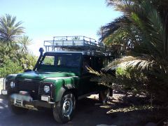 Louer une LAND ROVER Defender TD5 de de 2004 (Photo 2)