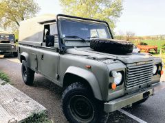 Louer une LAND ROVER Defender de de 1987 (Photo 1)