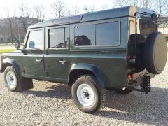 Louer une LAND ROVER Defender de de 1990 (Photo 3)