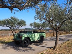 Louer une LAND ROVER Série 2A 88 de de 1964 (Photo 2)