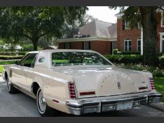 Louer une LINCOLN Continental Cartier de de 1979 (Photo 3)