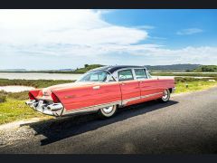 Louer une LINCOLN Pemiere Sedan de de 1956 (Photo 2)