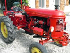 Louer une MASSEY HARRIS Pony 820D de de 1957 (Photo 4)