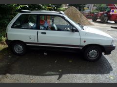 MAZDA 121 Découvrable (Photo 3)