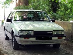 Louer une MAZDA 626 de de 1985 (Photo 2)