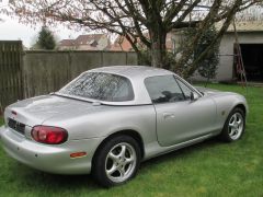 Louer une MAZDA MX5 de de 1993 (Photo 2)