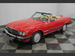 Louer une MERCEDES-BENZ 560 SL de 1988 (Photo 1)