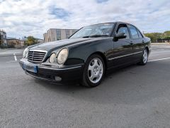 Louer une MERCEDES BENZ E430 de de 1999 (Photo 2)