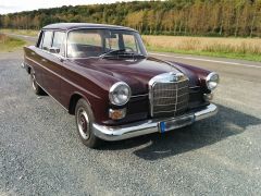 Louer une MERCEDES 200 D de 1967 (Photo 1)