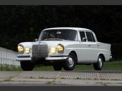 MERCEDES 220 SE (Photo 1)