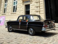 MERCEDES 220S de 1965 en location pour mariage � Paris