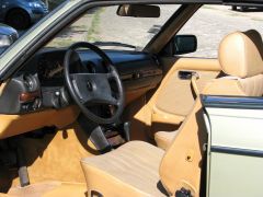 Louer une MERCEDES 230 CE de de 1980 (Photo 5)