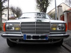 Louer une MERCEDES 230 CE de de 1985 (Photo 3)