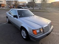 MERCEDES 230 CE (Photo 1)