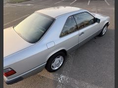 MERCEDES 230 CE de 1988 en location pour mariage dans le Val-de-Marne