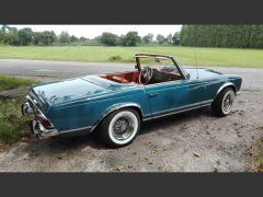 Louer une MERCEDES 230 SL Pagode de de 1965 (Photo 2)