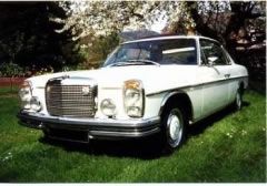 Louer une MERCEDES 250 CE de de 1970 (Photo 2)