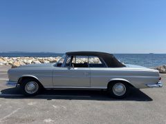 Louer une MERCEDES 250 SE de de 1966 (Photo 3)