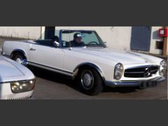 Louer une MERCEDES 250 SL Pagode de de 1967 (Photo 1)