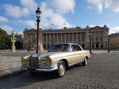 Louer une MERCEDES 280 SE de 1968 (Photo 2)