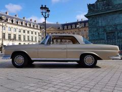 Louer une MERCEDES 280 SE de de 1968 (Photo 3)