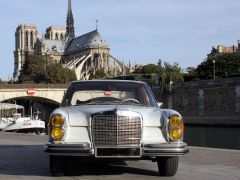 MERCEDES 280 SE de 1970 en location pour mariage dans l'Essonne
