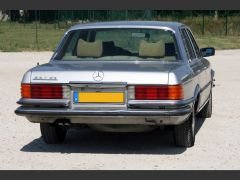 Louer une MERCEDES 280 SE de de 1976 (Photo 3)