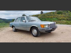 Louer une MERCEDES 280 SE de de 1980 (Photo 2)