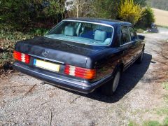 Louer une MERCEDES 280 SE de de 1985 (Photo 2)