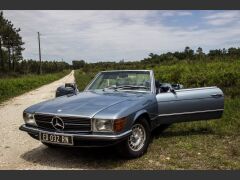 Louer une MERCEDES 280 SL de de 1979 (Photo 1)