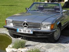 Louer une MERCEDES 280 SL de 1980 (Photo 1)