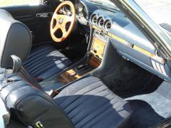 Louer une MERCEDES 280 SL de de 1980 (Photo 3)