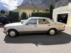 Louer une MERCEDES 300 SE de de 1989 (Photo 4)