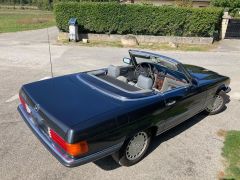 Louer une MERCEDES 300 SL de de 1987 (Photo 4)