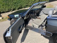 Louer une MERCEDES 300 SL de de 1987 (Photo 5)